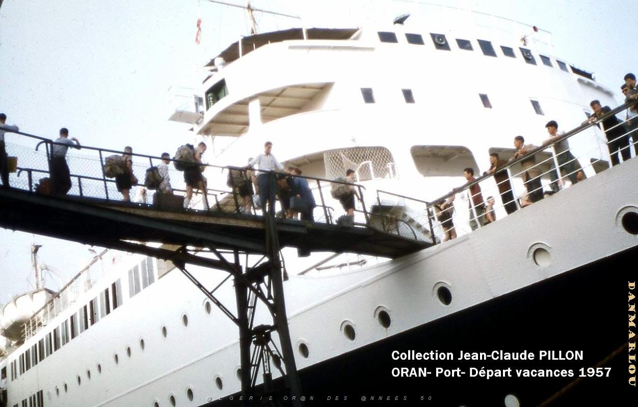 Oran - Port - Depart en Vacances - 1957.jpg